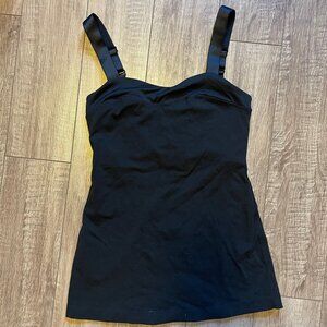 Lululemon tank top, adjustable straps, built-in shelf bra, women size 2